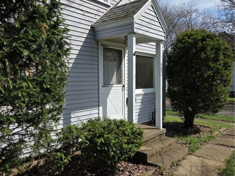 582 Roxbury Avenue , Youngstown, OH 44502 Photo 5
