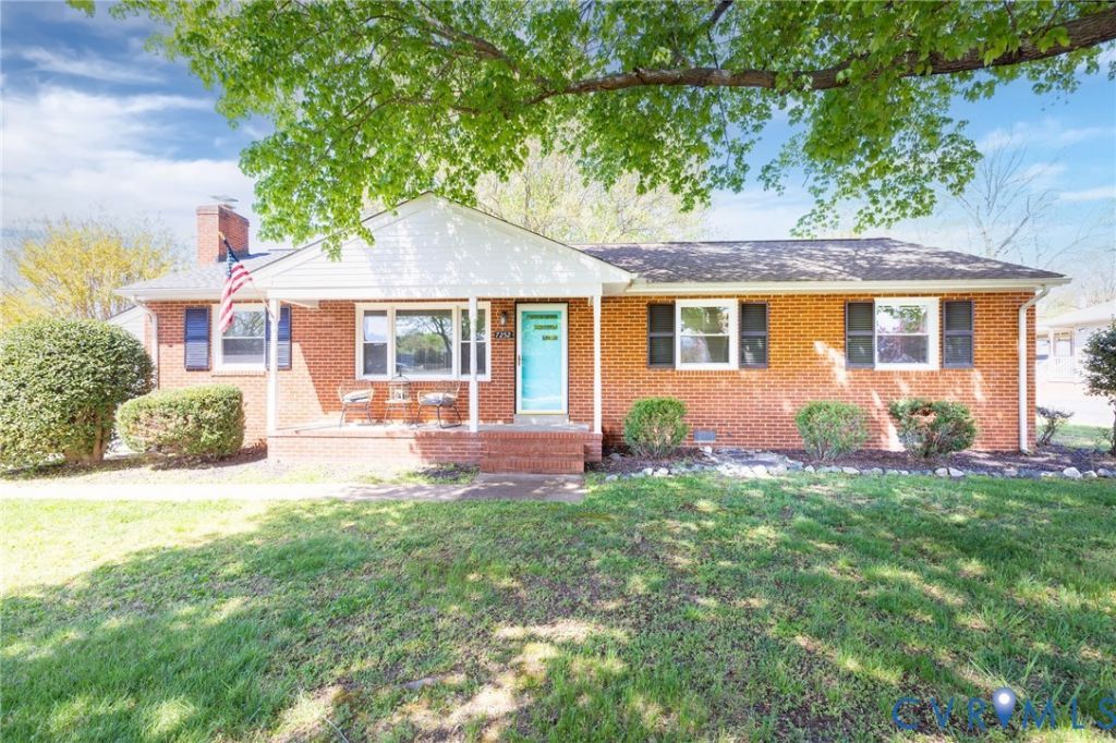 7252 Fairview Drive , Mechanicsville, VA 23111 Main Photo