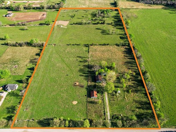 22338 Floyd Moore Road , Gentry, AR 72734