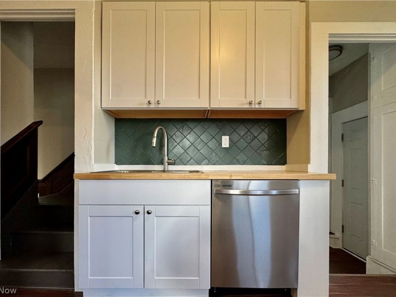 1225 Woodland Avenue NW, Canton, OH 44703 Photo 9