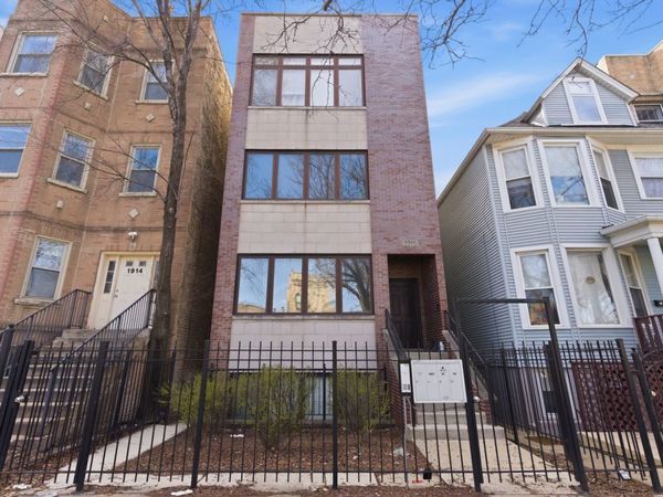 1916 N KEDZIE Avenue, Unit 1R, Chicago, IL 60647