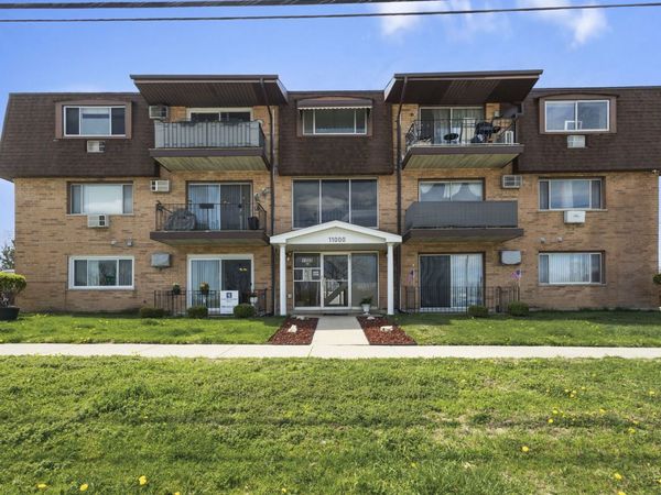 11000 Central Avenue, Unit 1A, Chicago Ridge, IL 60415