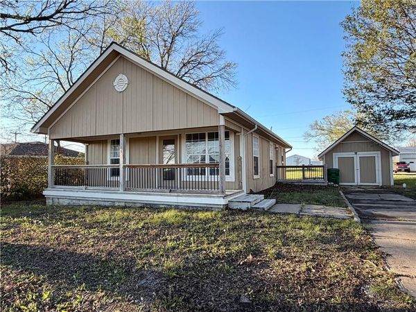 904 W Fort Scott Street, Butler, MO 64730