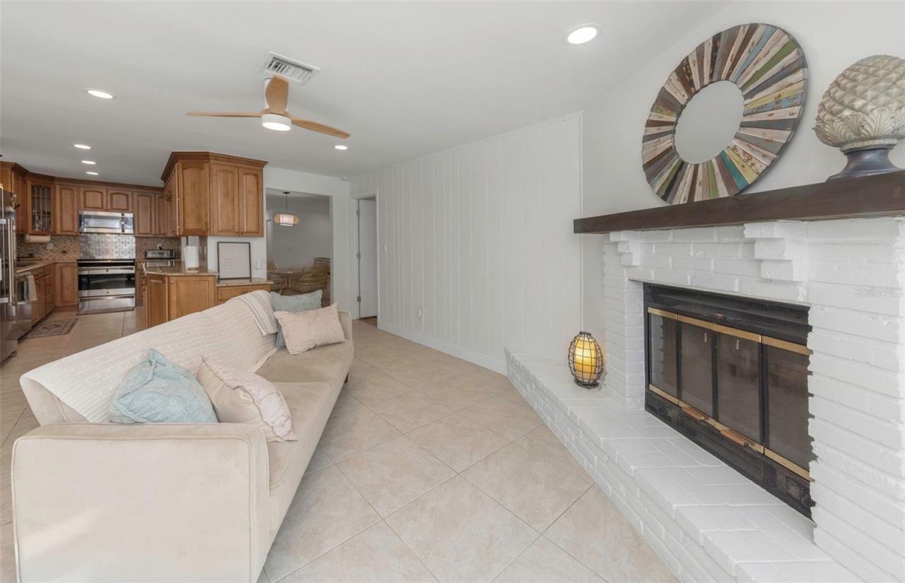 8909 118th Way, Seminole, FL 33772 Photo