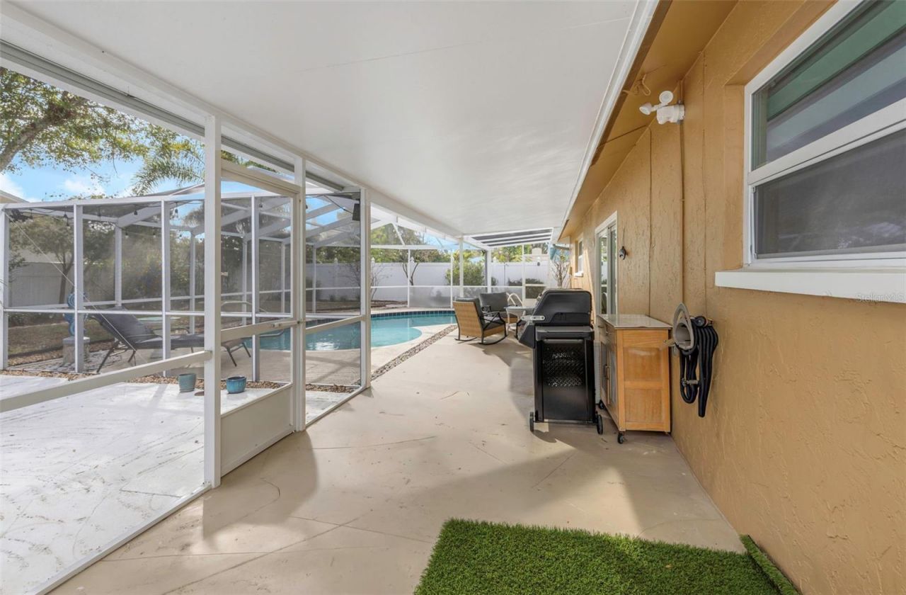 8909 118th Way, Seminole, FL 33772 Photo