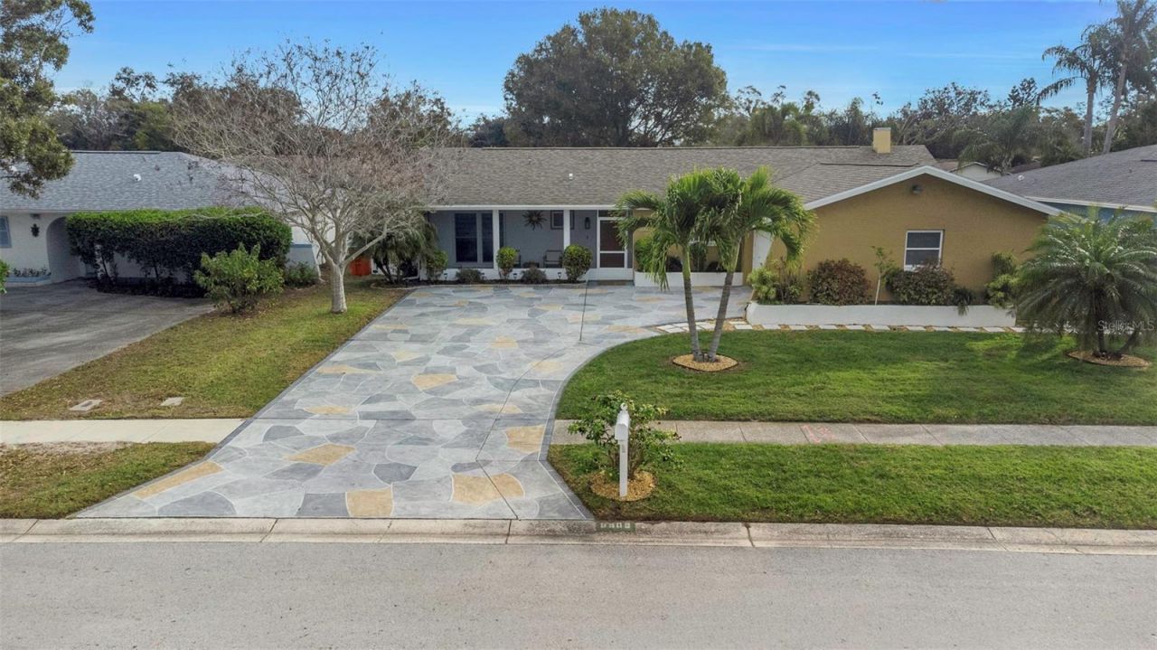 8909 118th Way, Seminole, FL 33772 Photo