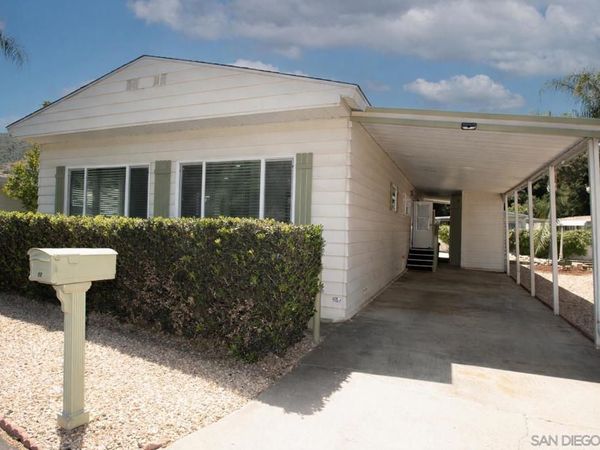 8975 Lawrence Welk Dr, Unit 52, Escondido, CA 92026