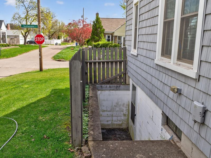 121 S Southampton Avenue, Columbus, OH 43204 Photo 7