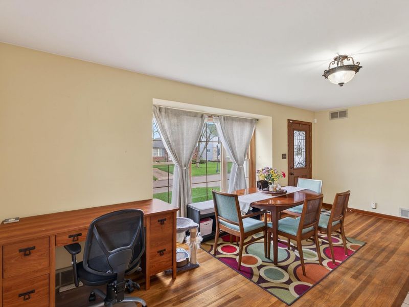 121 S Southampton Avenue, Columbus, OH 43204 Photo 9