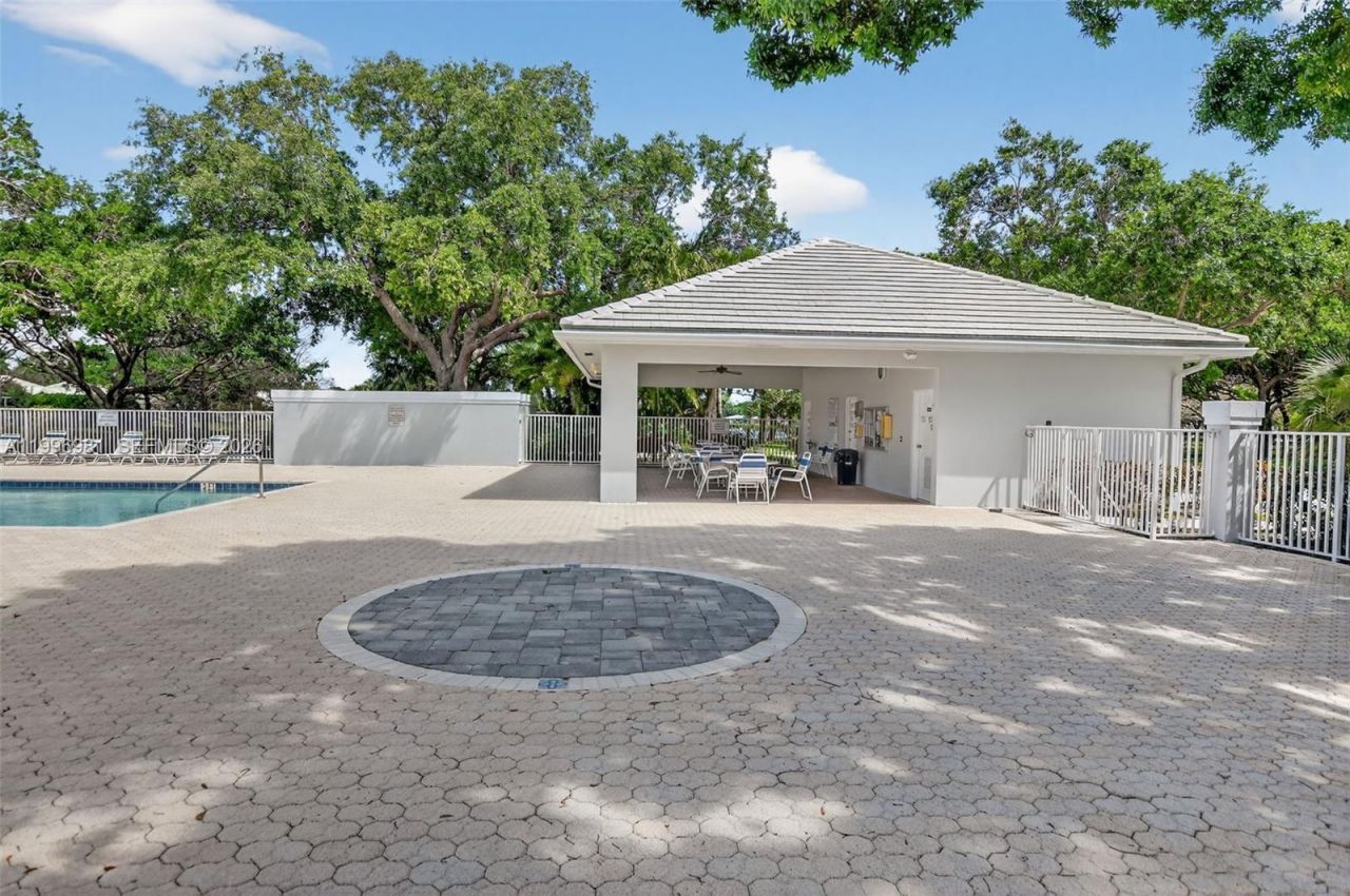 102 Sun Terrace Ct, Palm Beach Gardens, FL 33403 Photo