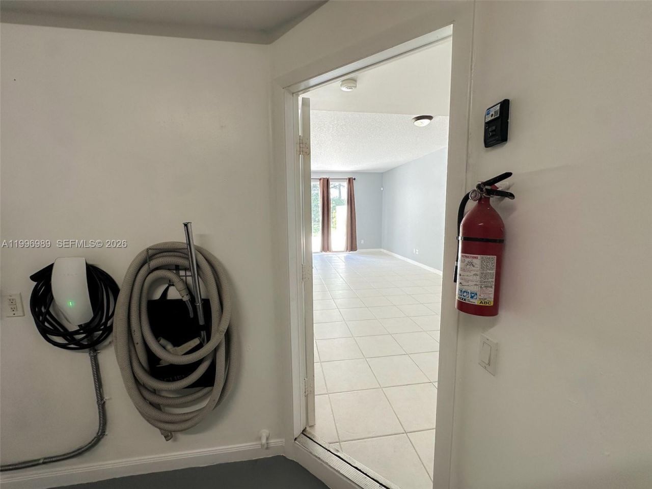 197 Santa Barbara Way, Palm Beach Gardens, FL 33410 Photo