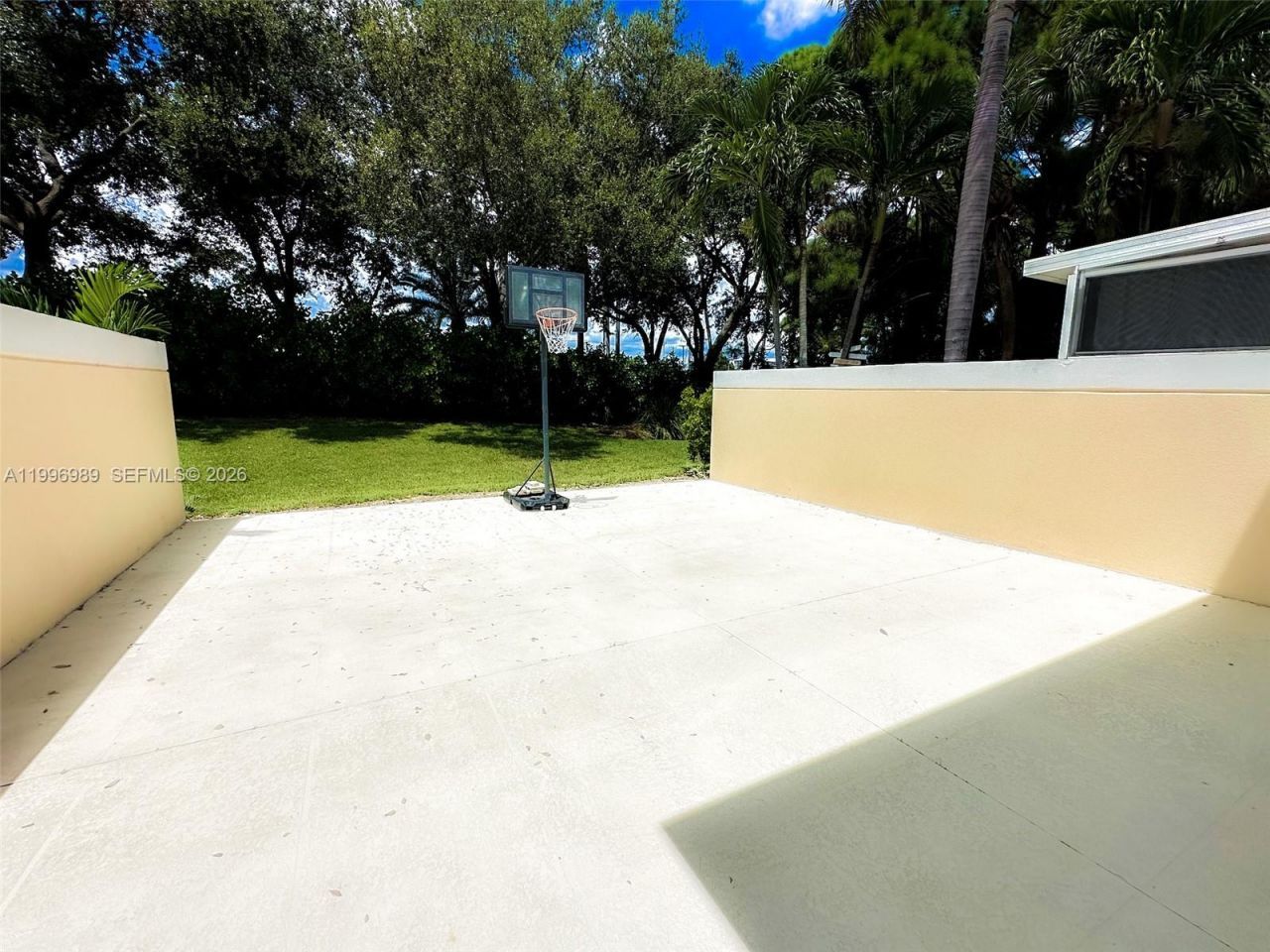 197 Santa Barbara Way, Palm Beach Gardens, FL 33410 Photo