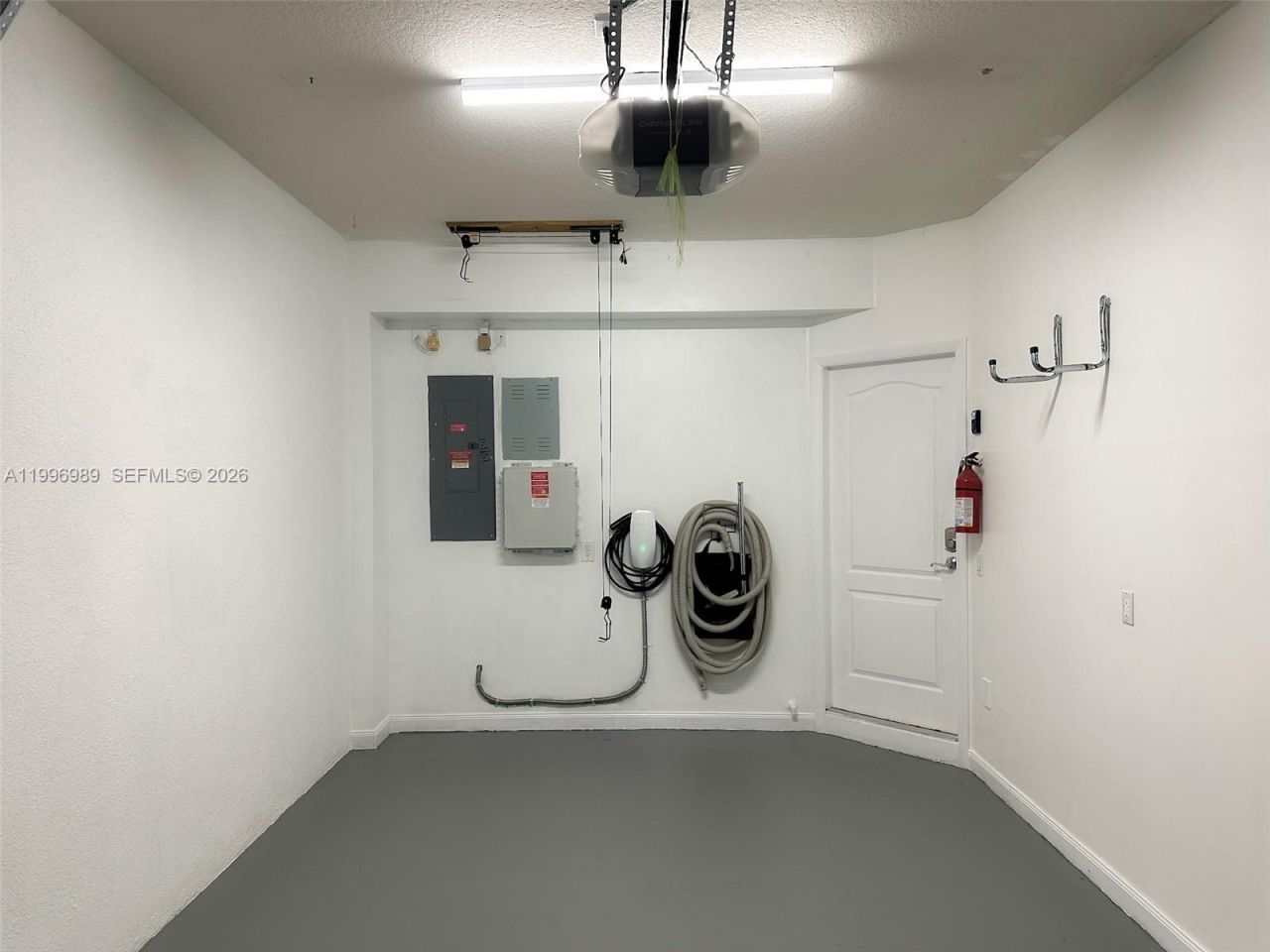 197 Santa Barbara Way, Palm Beach Gardens, FL 33410 Photo