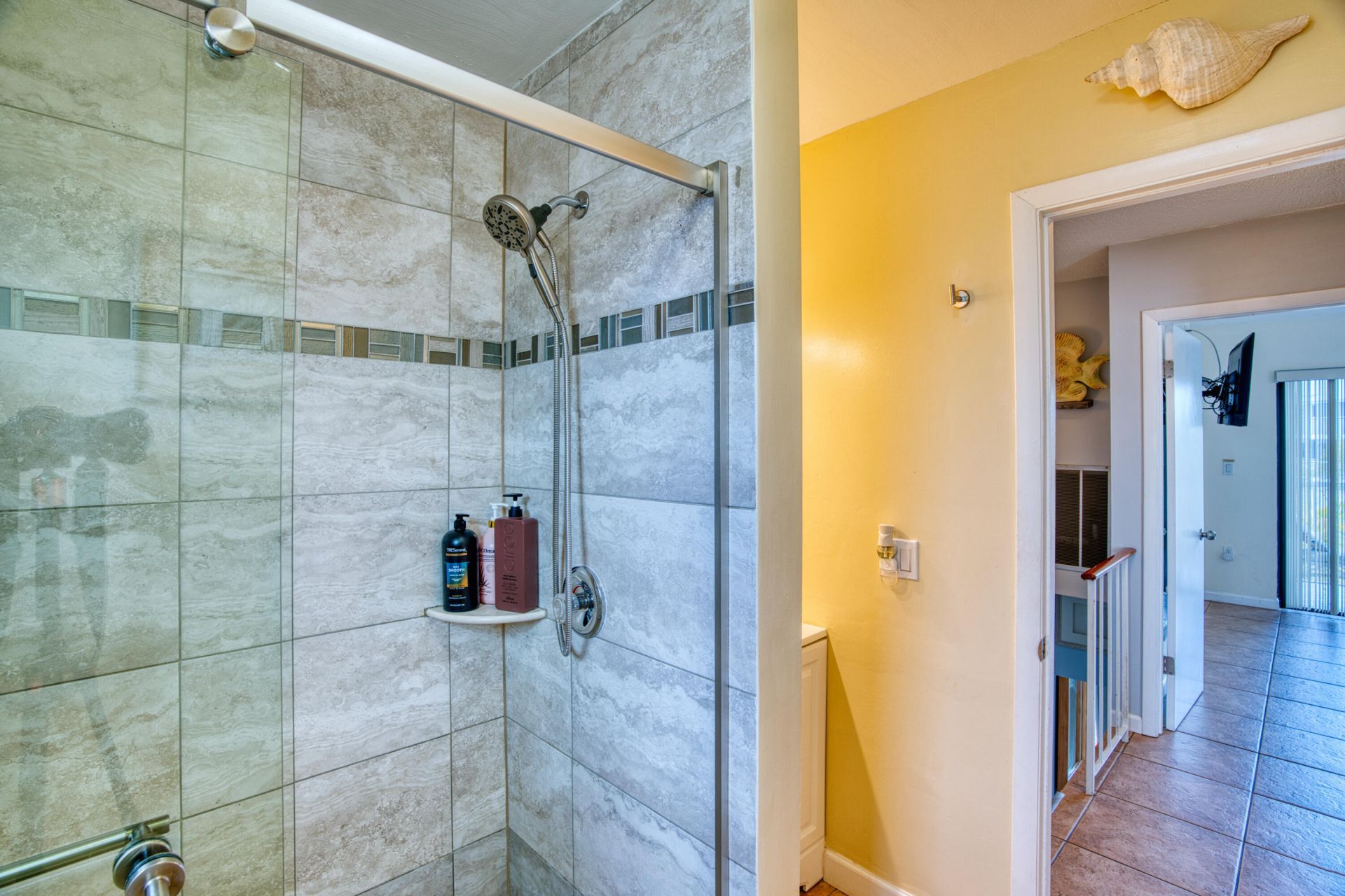 1500 Ocean Bay Drive, Unit E5, Key Largo, FL 33037 Photo