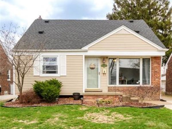 9625 Ruth Avenue, Allen Park, MI 48101