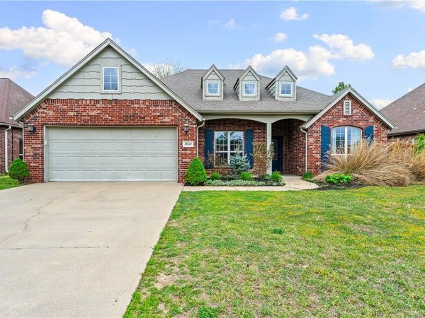 3802 SW Staverton Drive, Bentonville, AR 72713