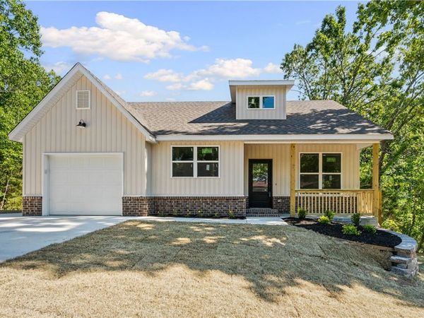 7 Little Drive, Bella Vista, AR 72715
