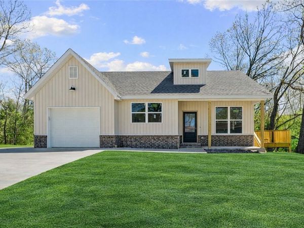 7 Little Drive , Bella Vista, AR 72715