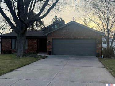 5520 S 68th Street , Lincoln, NE 68516