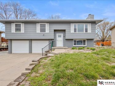 725 N 10th Avenue, Blair, NE 68008