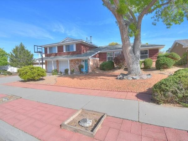 7605 Palo Duro Avenue NE, Albuquerque, NM 87110