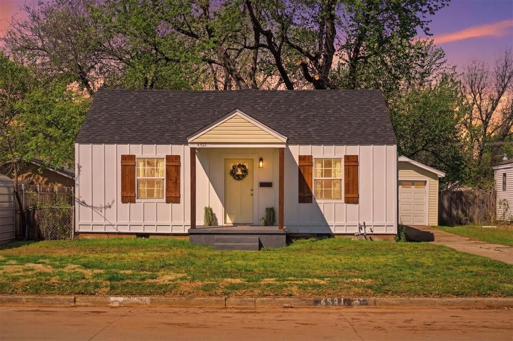 4521 S Melrose Lane, Oklahoma City, OK 73109 Main Photo