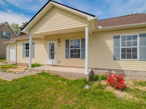 132 Stonefield Cir , Shelbyville, TN 37160