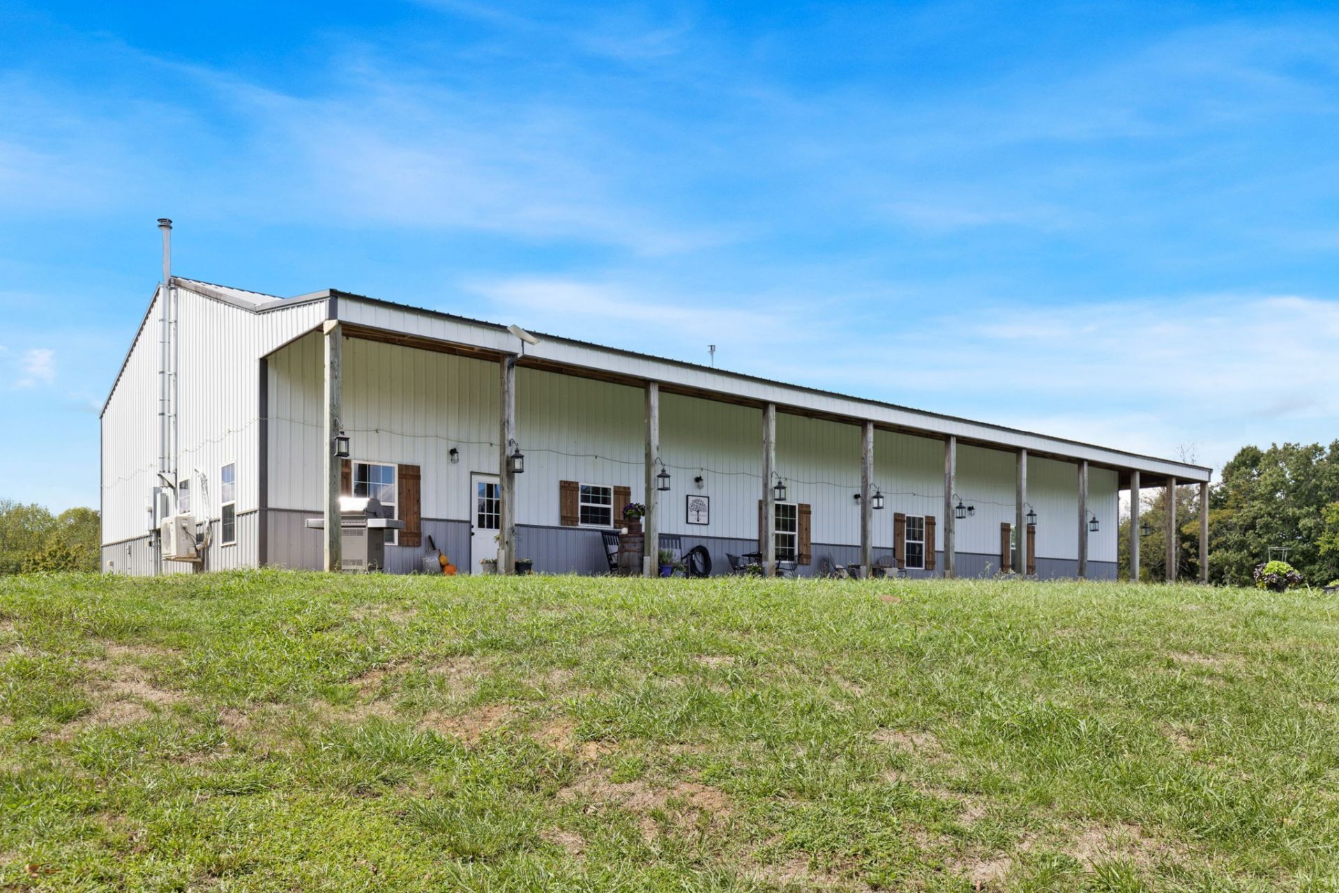 1818 Preacher Holt Rd, Mount Pleasant, TN 38474 Main Photo