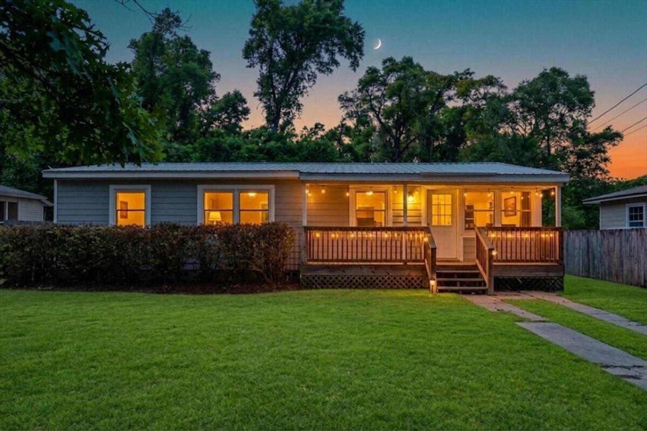 555 N 68th Avenue, Pensacola, FL 32506 Main Photo