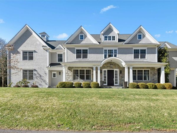 4 Ravenglass Drive, Stamford, CT 06903