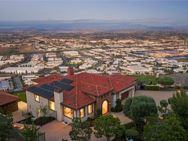 42365 Vista Montana Court, Temecula, CA 92590