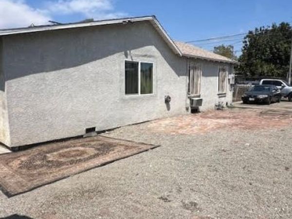 9709 Maie Avenue, Los Angeles, CA 90002