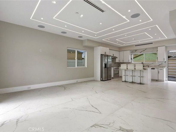 1241 Reese Place, Unit 102, Burbank, CA 91506