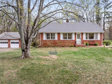 6459 HILLSBORO LN, Crozet, VA 22932
