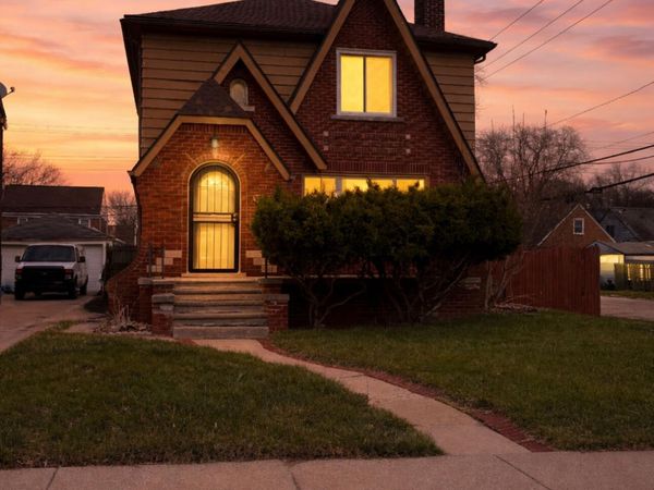 16700 Fenmore Street, Detroit, MI 48235