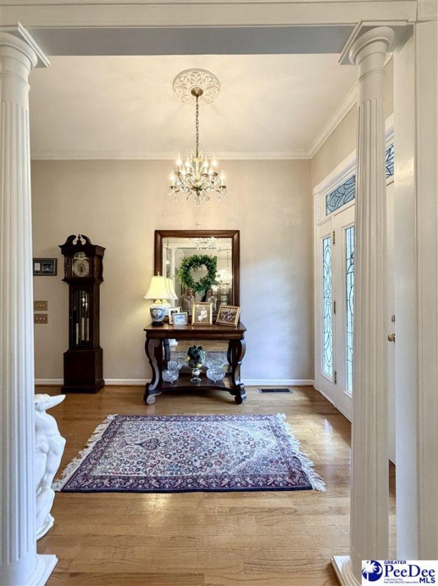 701 Laurel Lane Photo 15