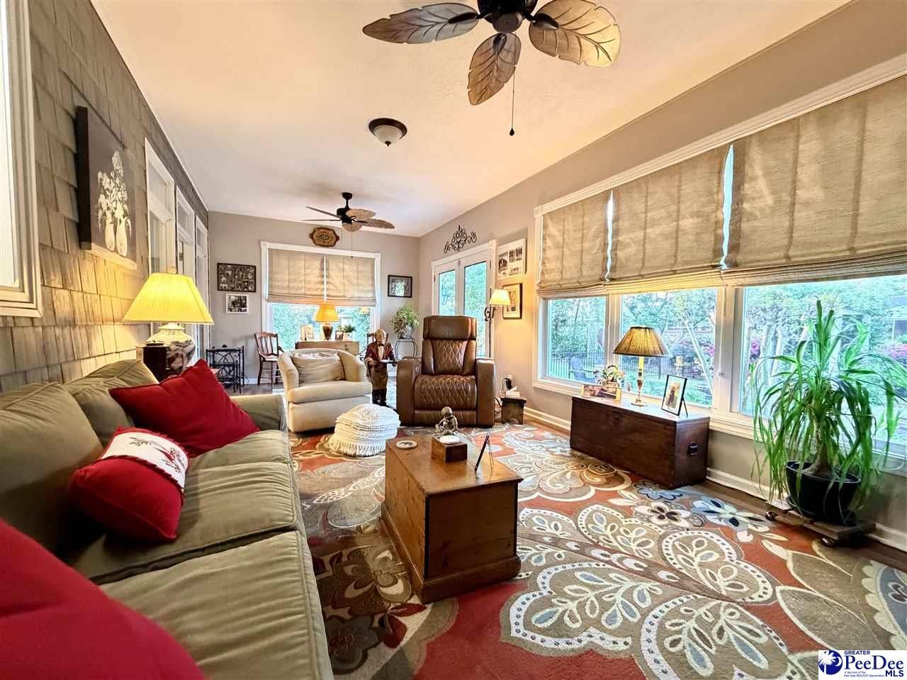 701 Laurel Lane Photo 24