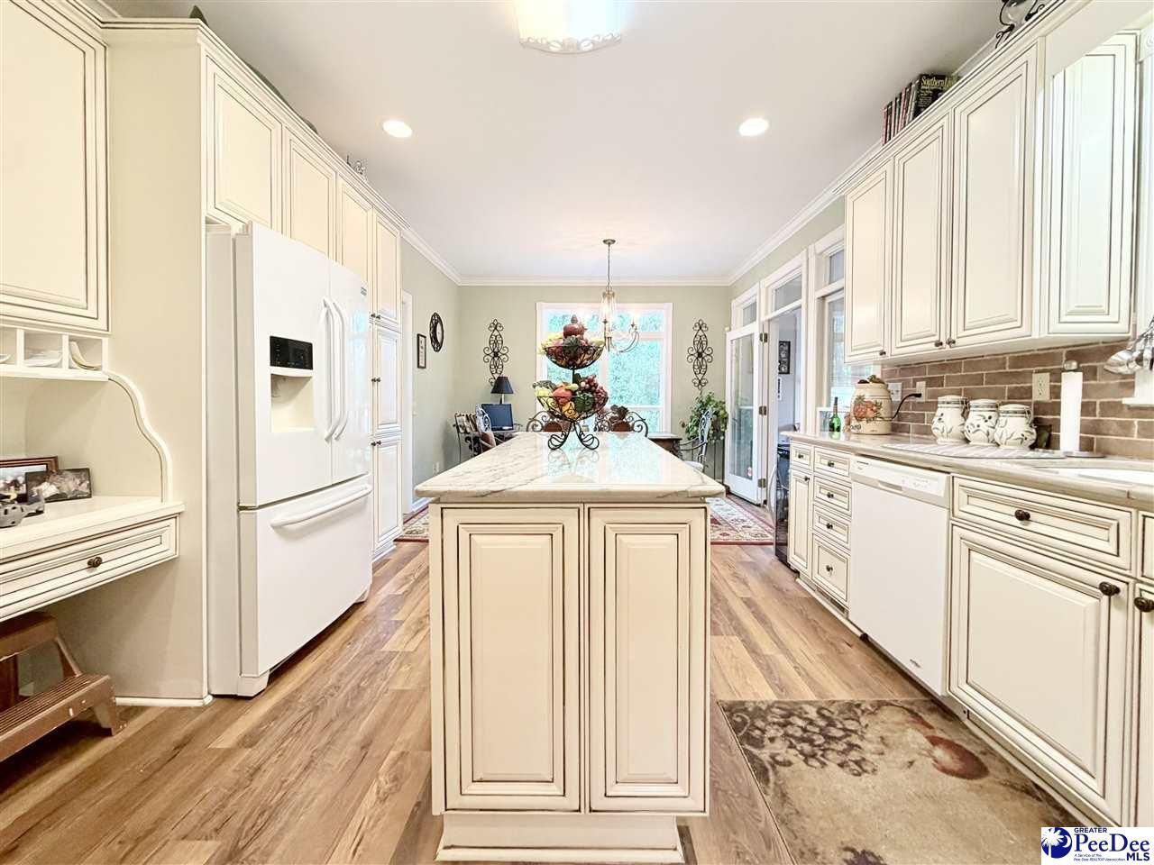 701 Laurel Lane Photo 28