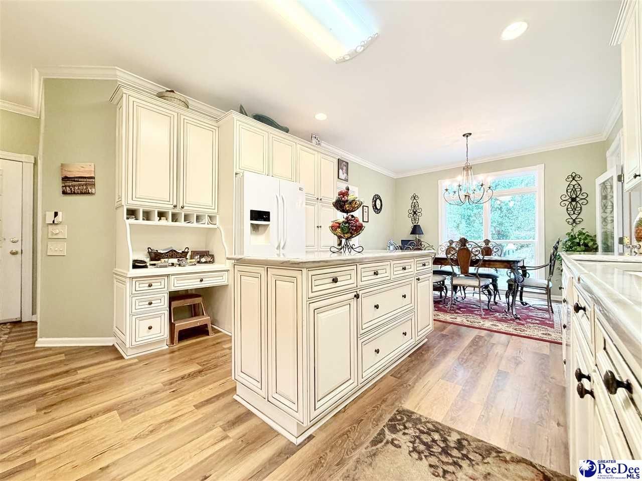 701 Laurel Lane Photo 30