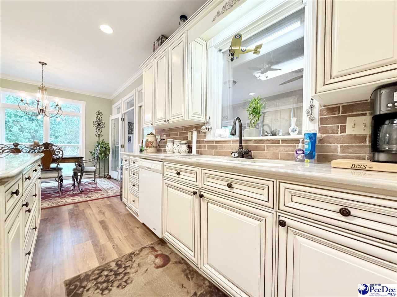 701 Laurel Lane Photo 31