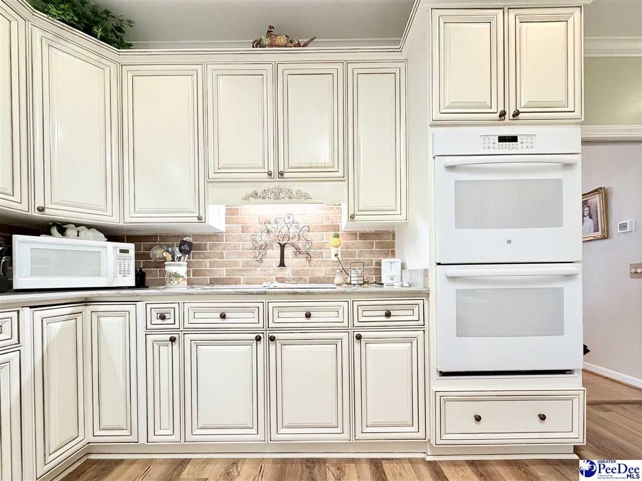 701 Laurel Lane Photo 33