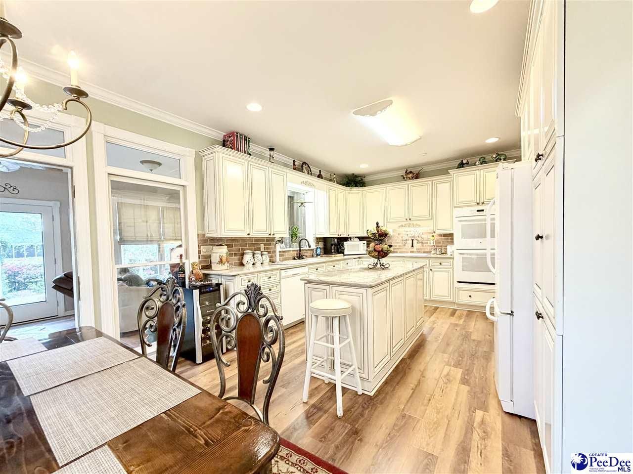 701 Laurel Lane Photo 35