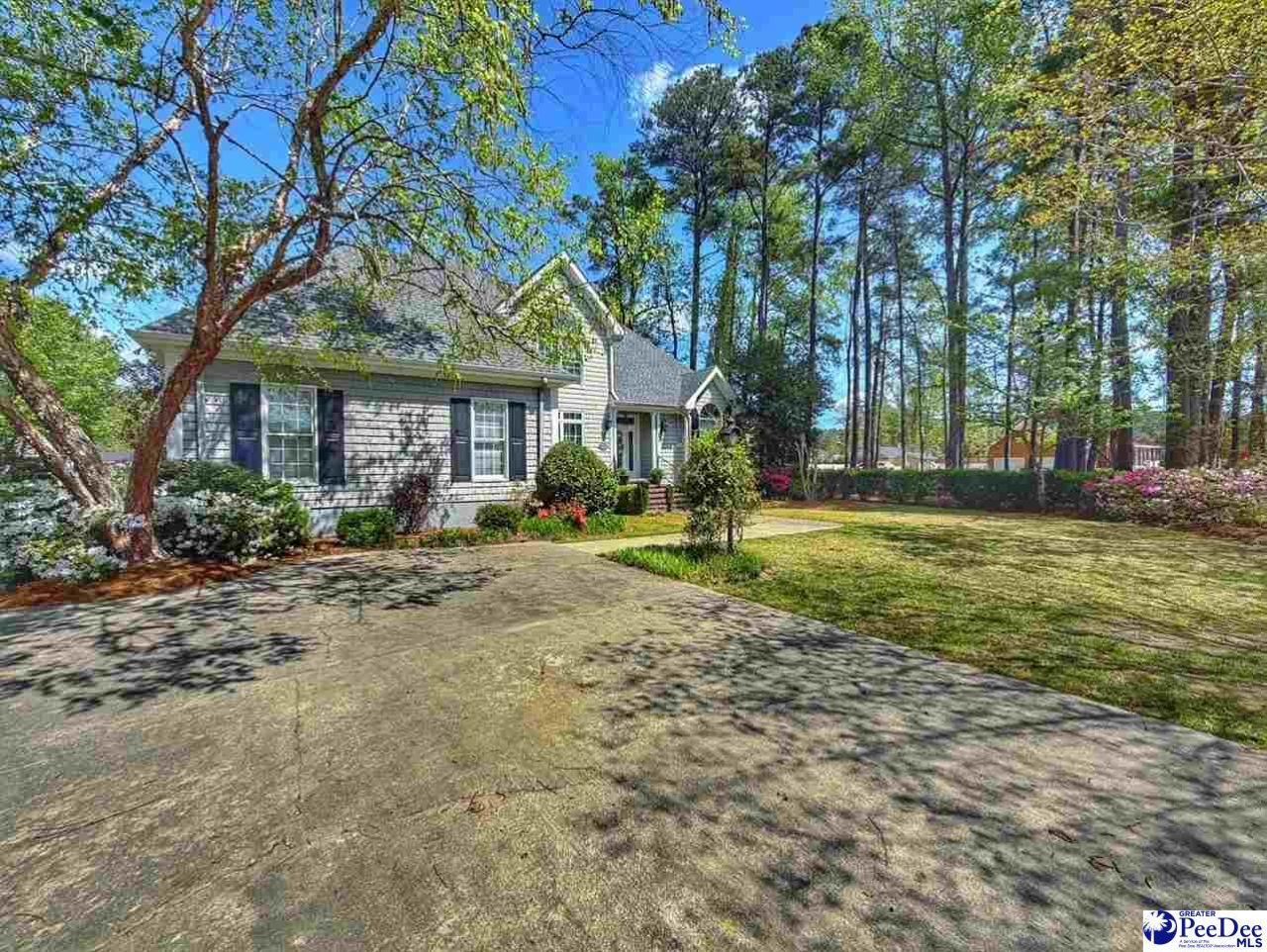 701 Laurel Lane Photo 4