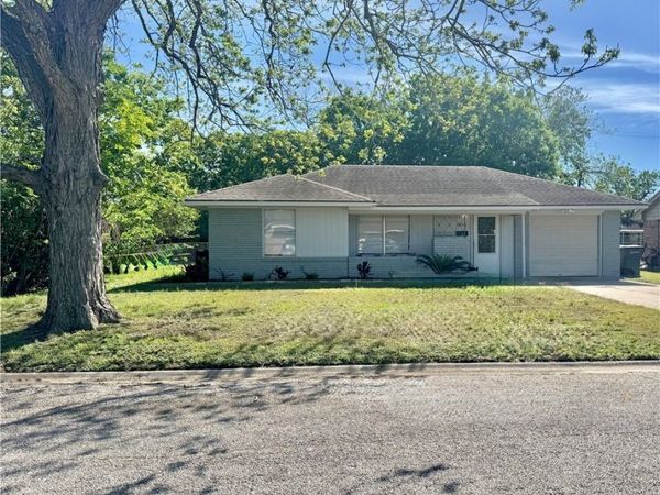 1503 Bexar Avenue, Victoria, TX 77901