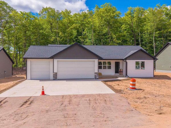 148 Woodland Drive, Negaunee, MI 49866