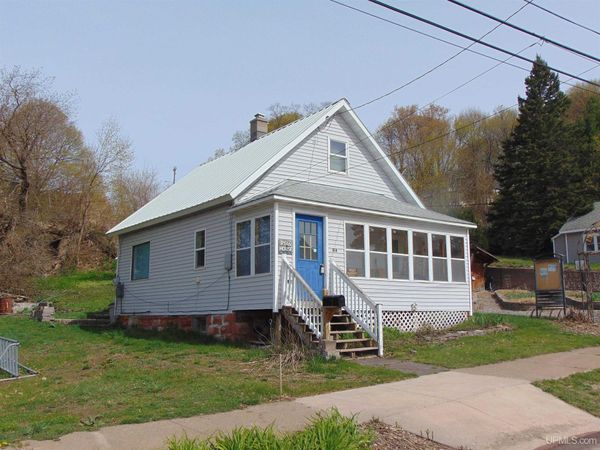 414 Ryan Street, Hancock, MI 49930