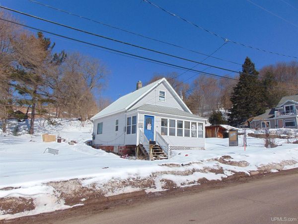 414 Ryan Street, Hancock, MI 49930