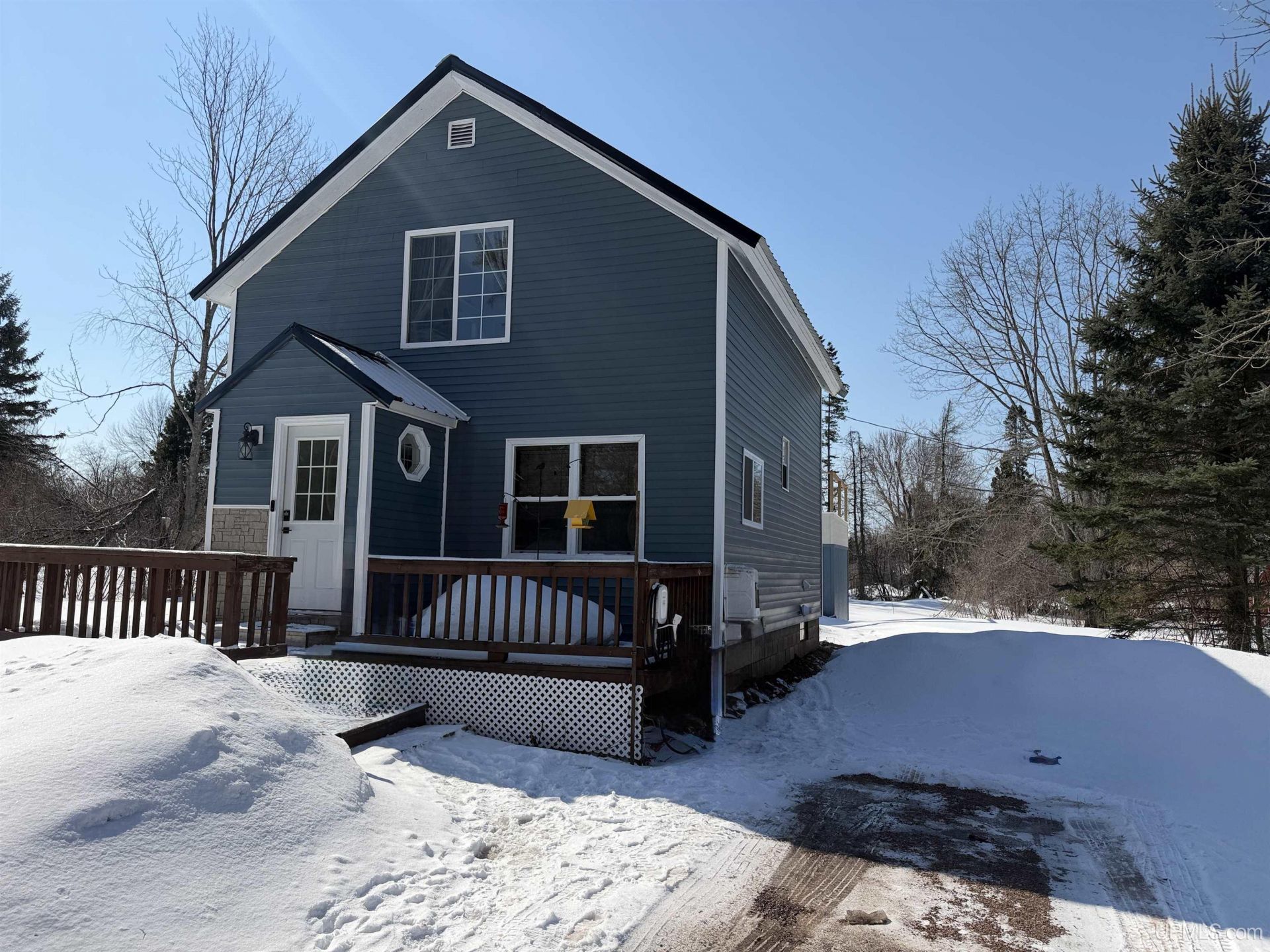1708 Verona Road, Wakefield, MI 49968 Main Photo