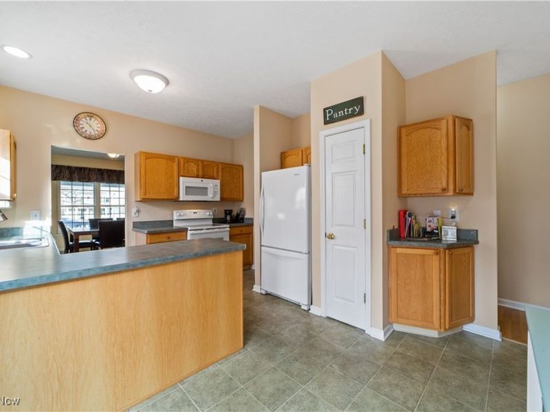 4461 Sexton Road , Cleveland, OH 44105 Photo 10