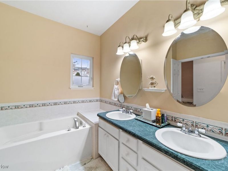 4461 Sexton Road , Cleveland, OH 44105 Photo 17